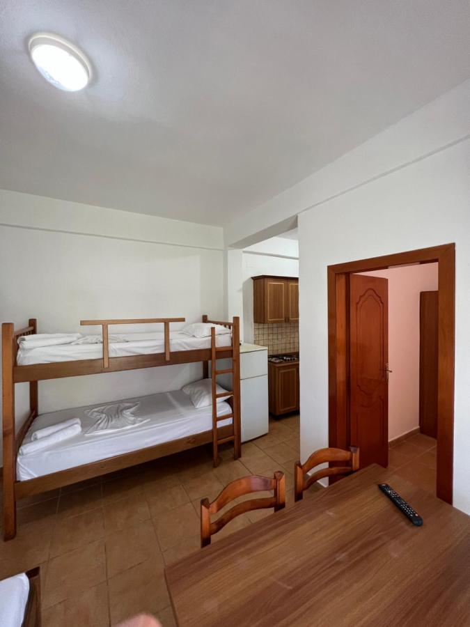 Hotel Athina Velipoje Exterior photo