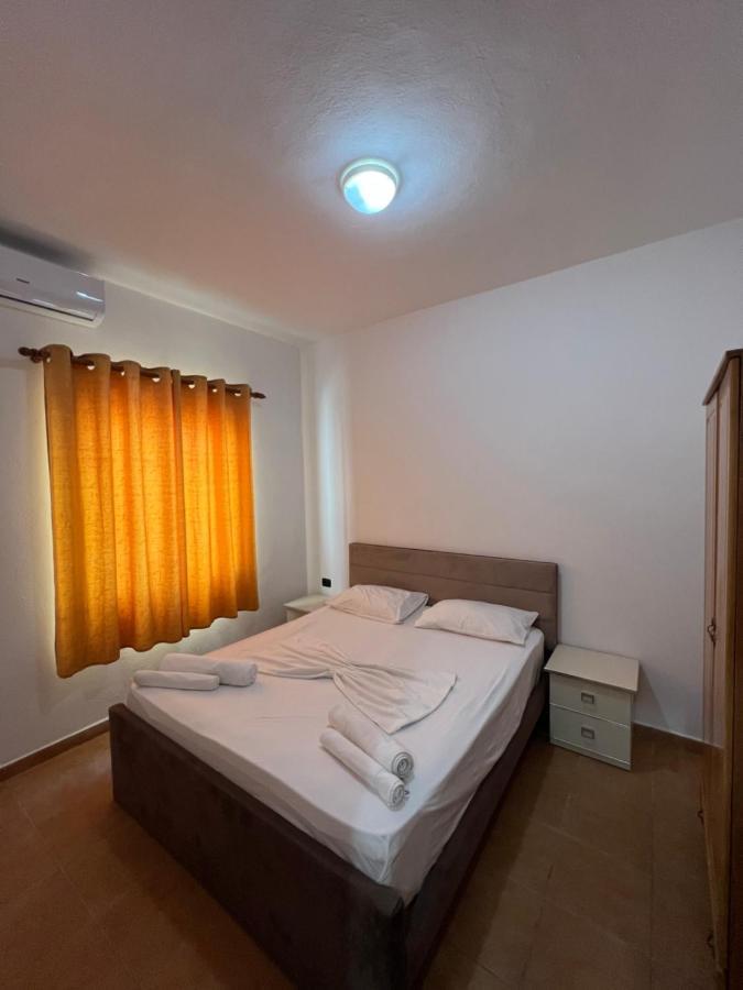 Hotel Athina Velipoje Exterior photo