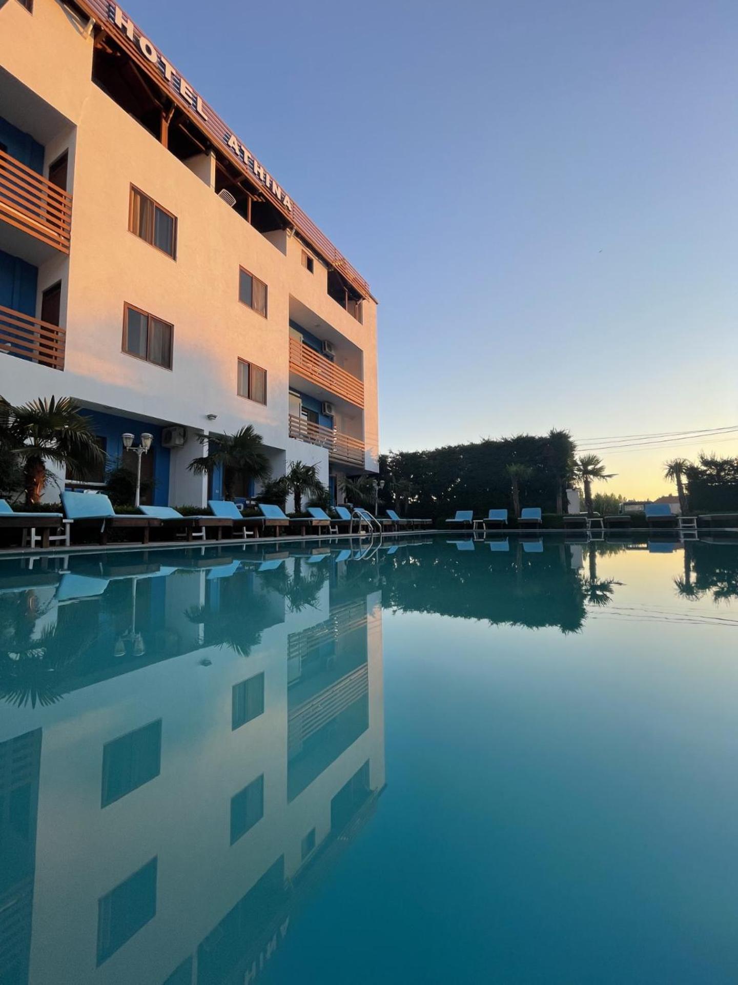 Hotel Athina Velipoje Exterior photo